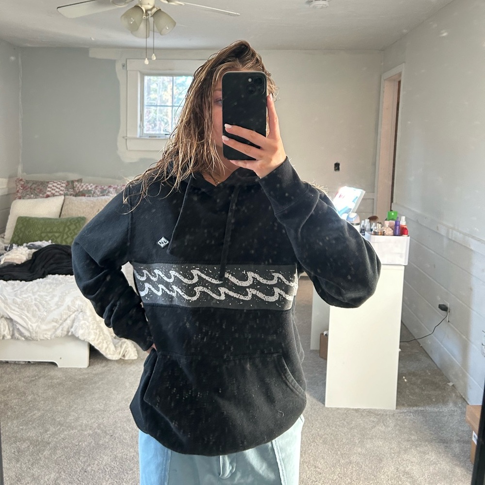 Billabong wave sweatshirt